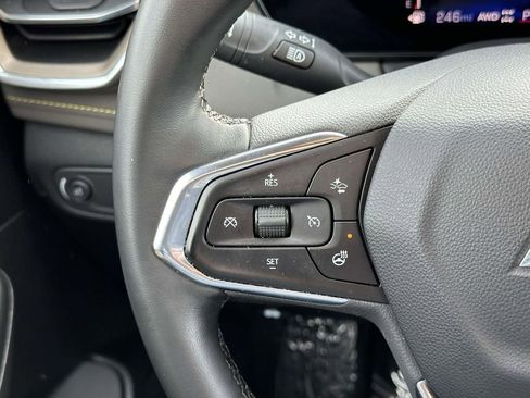 Used 2024 Chevrolet TrailBlazer ACTIV w/ Driver Confidence Package image 24