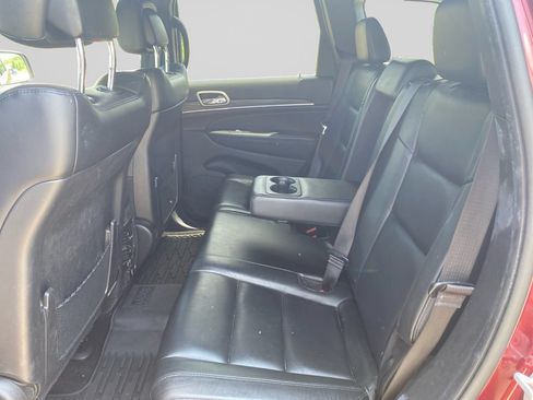 Used 2022 Jeep Grand Cherokee Limited w/ Tech Group AWD/4WD image 19