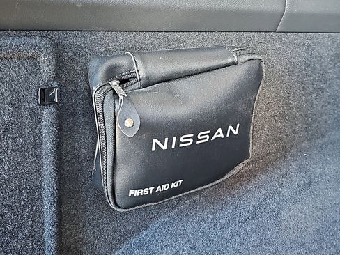 Certified 2023 Nissan Rogue SV image 30