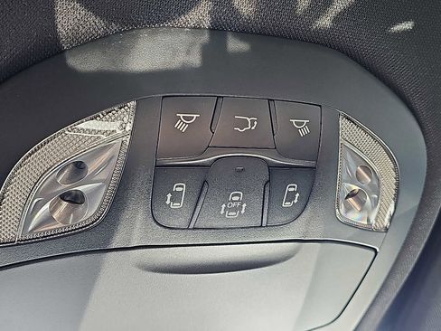 New 2026 Chrysler Pacifica Select w/ S Appearance Package image 16