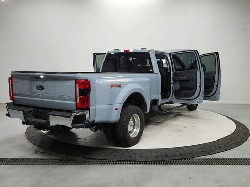 Used 2025 Ford F350 Lariat w/ Lariat Ultimate Package AWD/4WD image 15