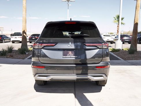 New 2025 Mitsubishi Outlander SEL image 7