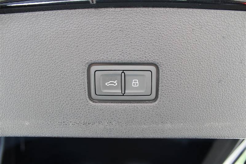 Used 2021 Audi RS Q8 AWD/4WD image 28