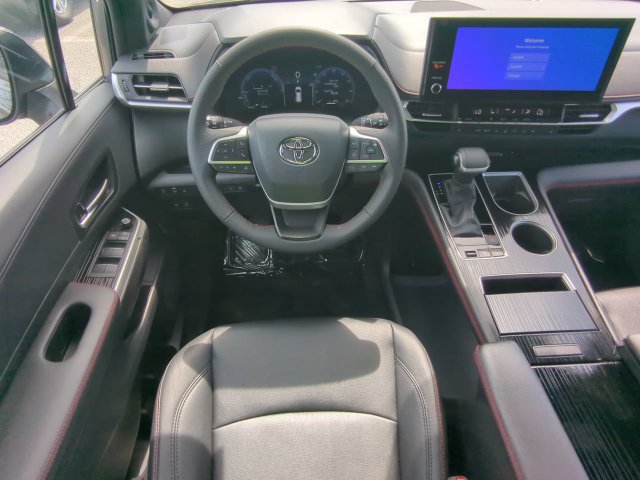 Certified 2026 Toyota Sienna XSE FWD image 15