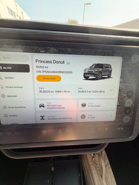 Used 2024 Rivian R1S Adventure Quad AWD/4WD image 10
