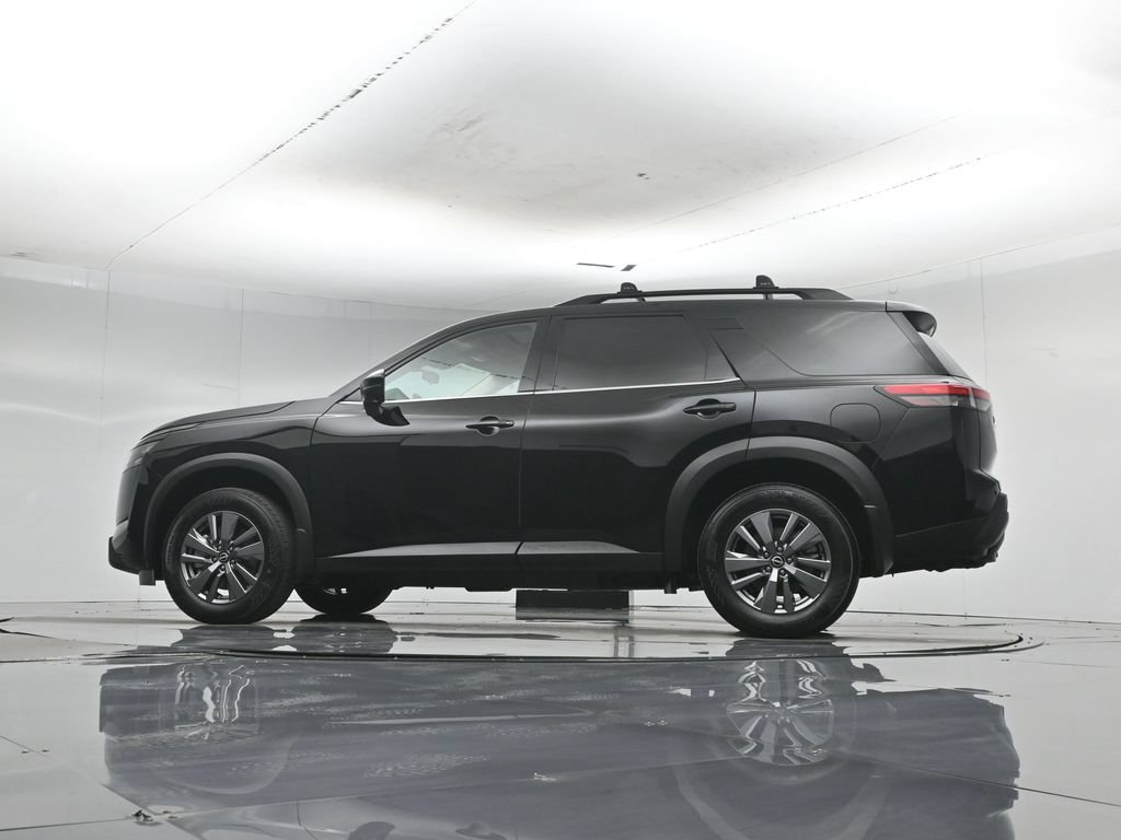Used 2025 Nissan Pathfinder SV w/ SV Premium Package AWD/4WD image 56