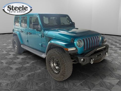 Used 2019 Jeep Wrangler Unlimited Sahara AWD/4WD image 7