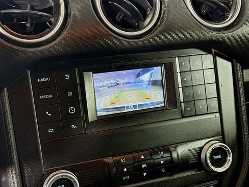 Used 2021 Ford Mustang Coupe image 19