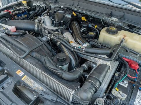 Used 2013 Ford F250 Lariat w/ Lariat Ultimate Pkg AWD/4WD image 11