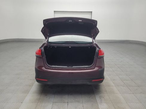 Used 2017 Kia Forte LX image 29