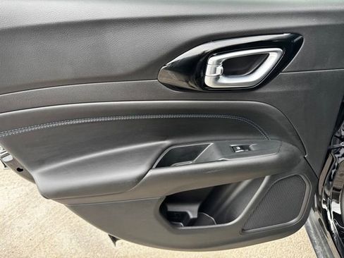 New 2026 Jeep Compass Limited image 17