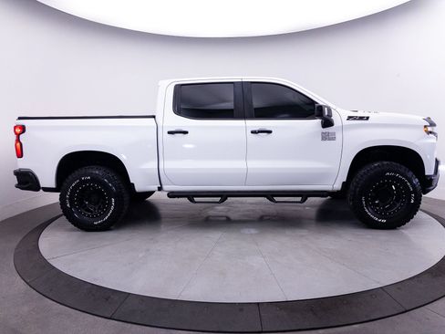 Used 2020 Chevrolet Silverado 1500 LT Trail Boss AWD/4WD image 46