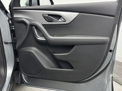 Used 2025 Chevrolet Blazer LT image 31