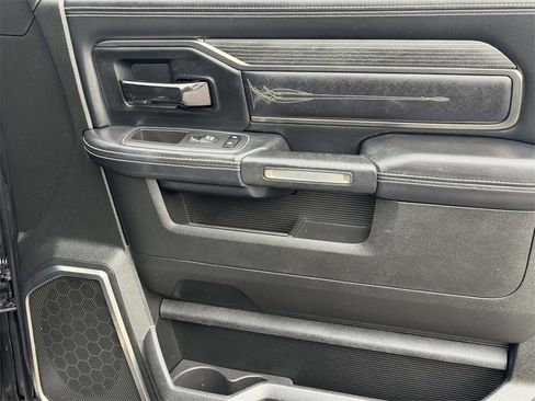 Certified 2022 RAM 2500 Limited w/ Towing Technology Group image 8