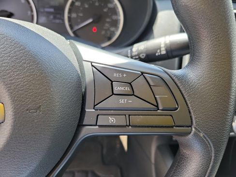 Used 2025 Nissan Versa S w/ Trunk Package image 20