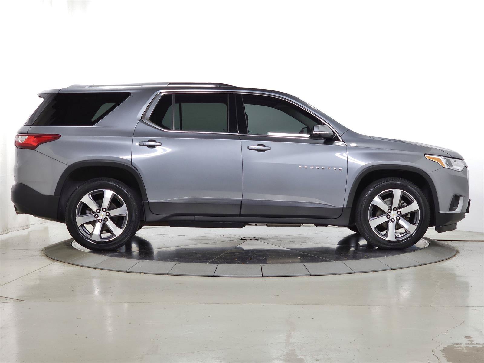 Used 2018 Chevrolet Traverse LT w/ LPO, Floor Liner Package AWD/4WD image 10
