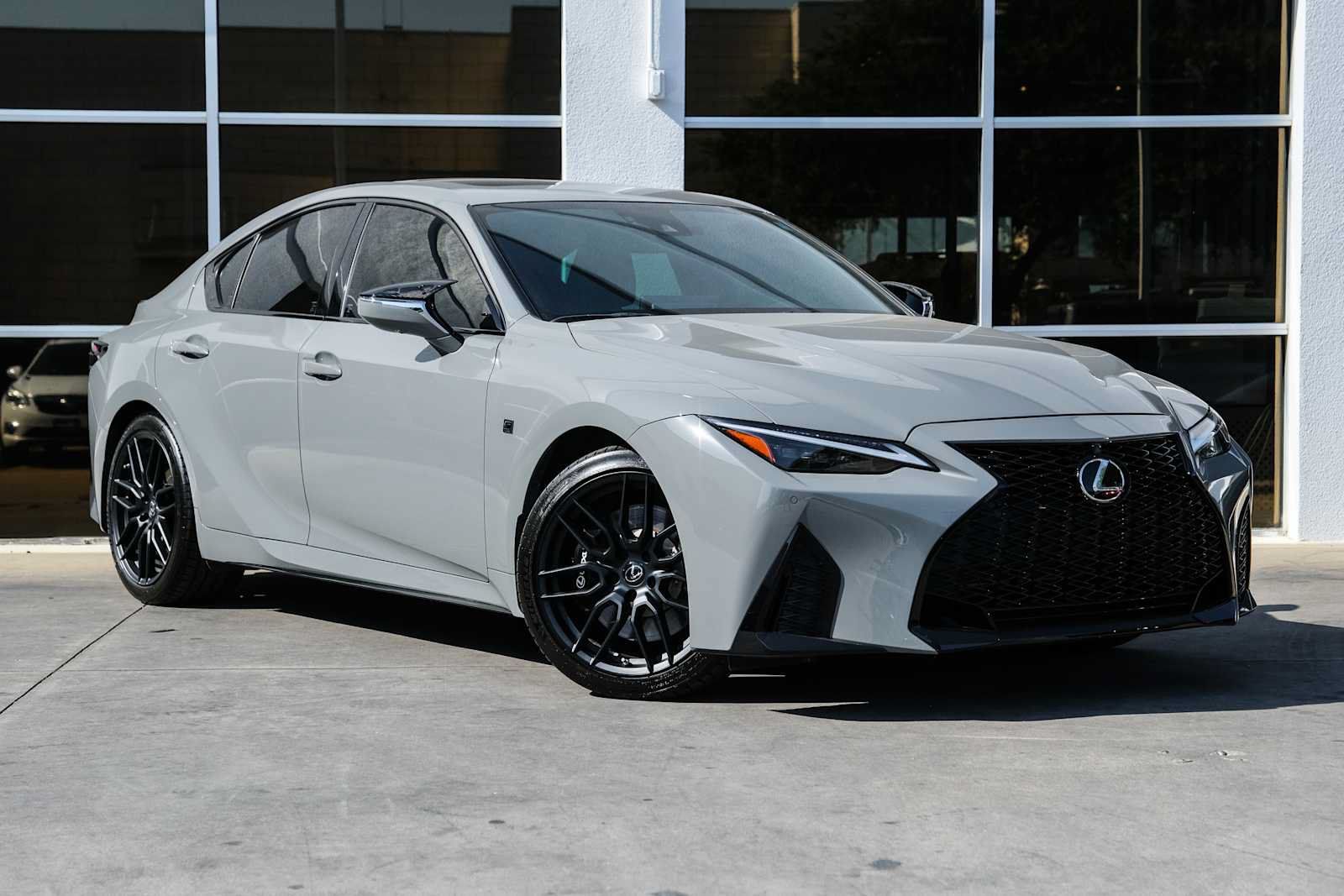 Used 2022 Lexus IS 500 RWD image 7