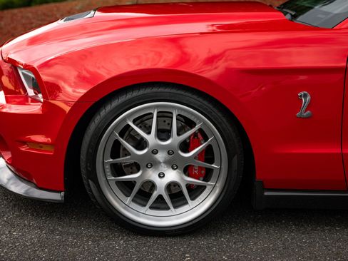 Used 2012 Ford Mustang Shelby GT500 w/ Electronics Pkg image 25