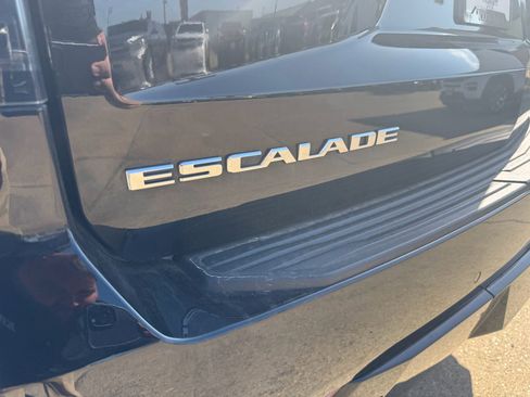 Used 2021 Cadillac Escalade Premium Luxury w/ Driver Assist Tech Package image 11