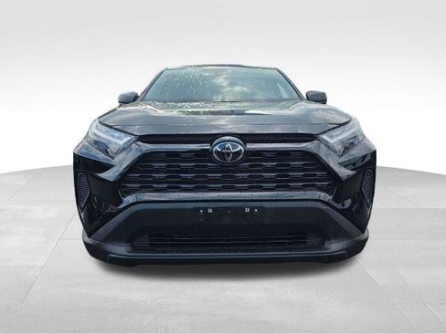 Used 2024 Toyota RAV4 LE AWD/4WD image 3