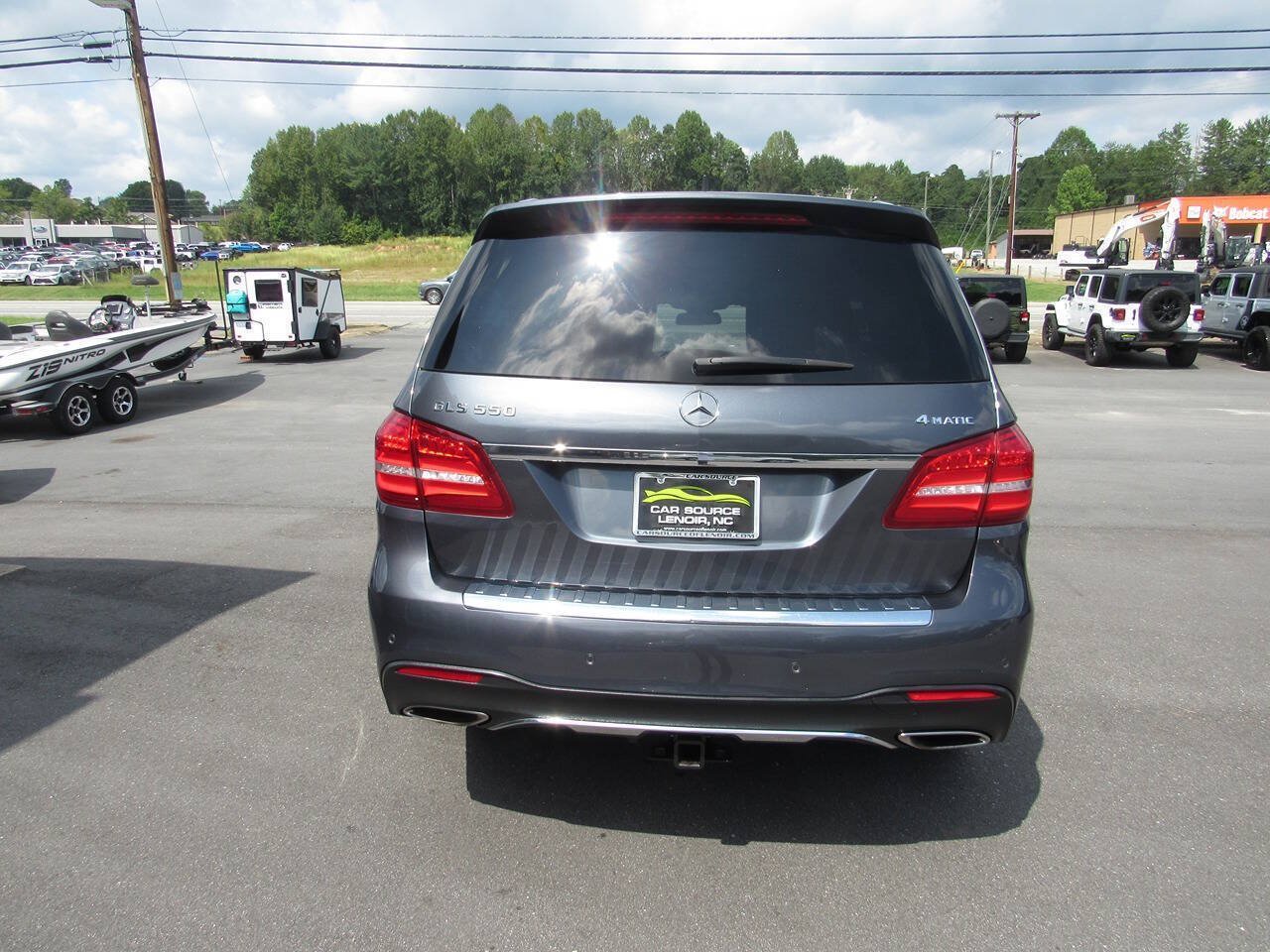 Used 2017 Mercedes-Benz GLS 550 4MATIC image 5