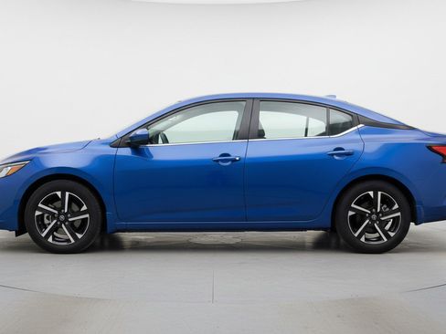 Used 2025 Nissan Sentra SV FWD image 5