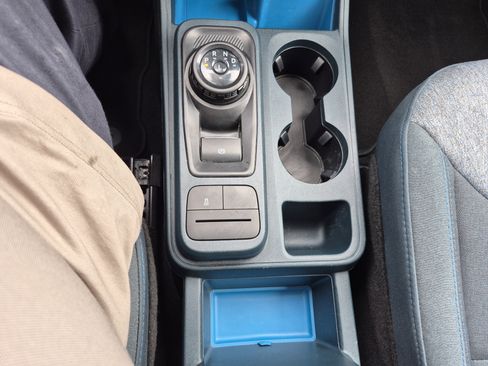 New 2025 Ford Maverick XLT image 27