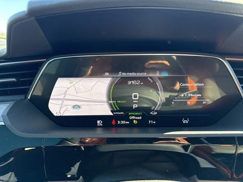 Used 2022 Audi e-tron Chronos w/ Chronos Package image 14