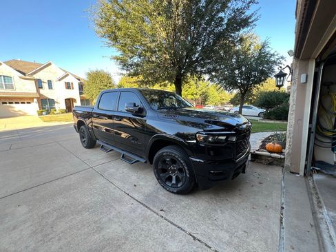 Used 2025 RAM 1500 Lone Star image 5