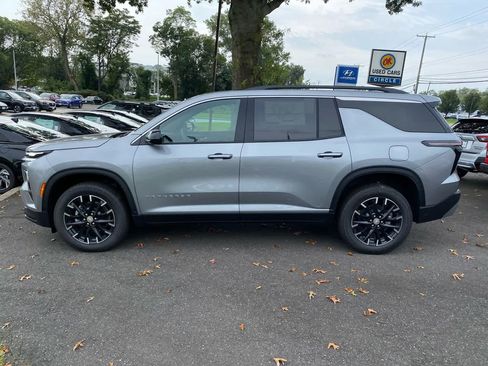 New 2025 Chevrolet Traverse LT w/ Sun and Wheel Package image 7