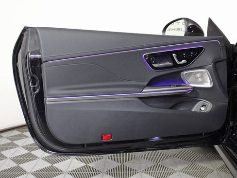 Used 2025 Mercedes-Benz CLE 300 4MATIC Coupe image 10