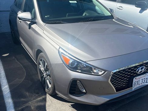 Used 2020 Hyundai Elantra GT w/ Style Package 02 FWD image 2