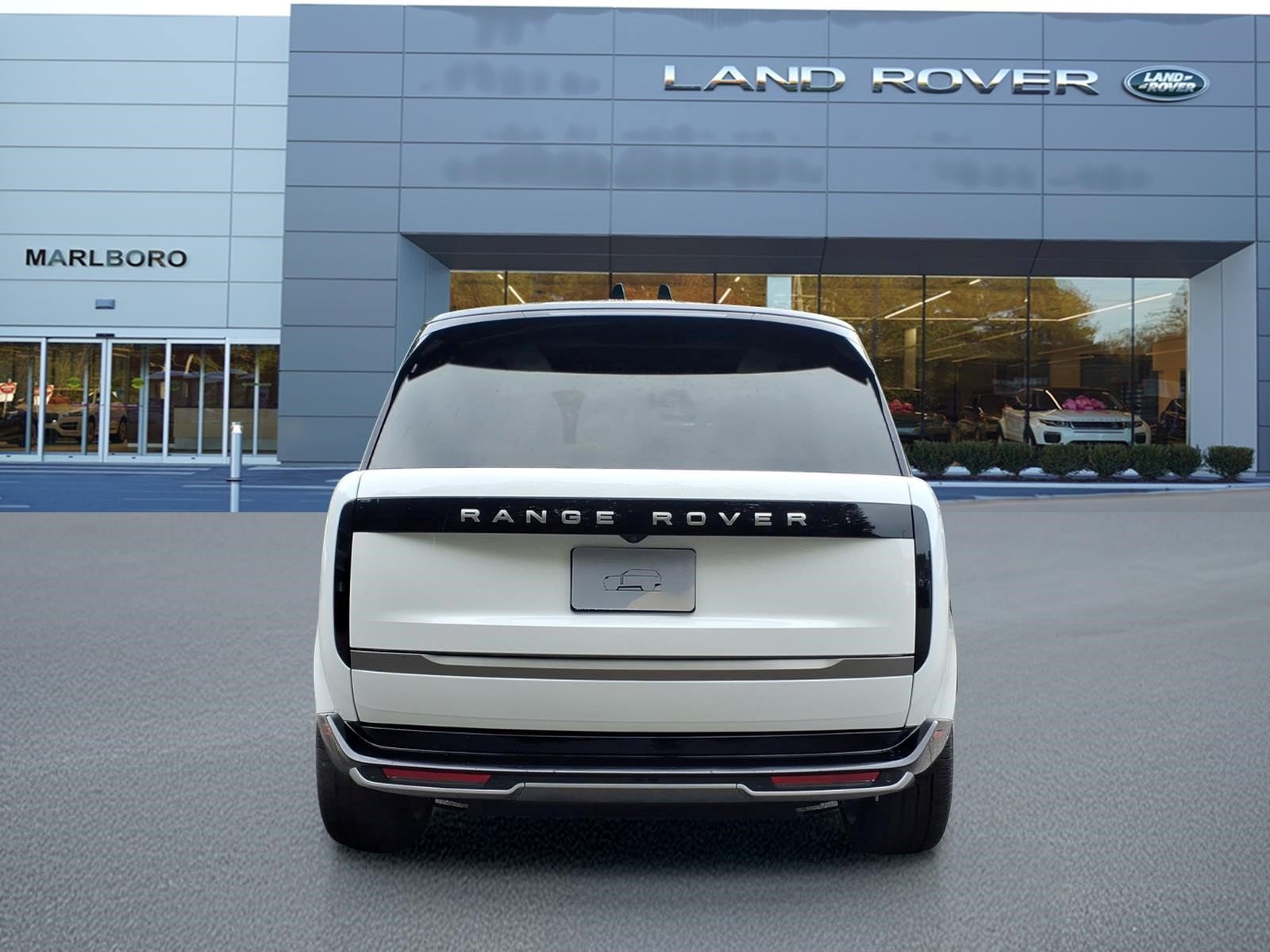 New 2027 Land Rover Range Rover Long Wheelbase SE AWD/4WD image 7
