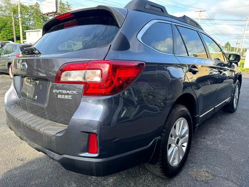 Used 2016 Subaru Outback 2.5i Premium image 6