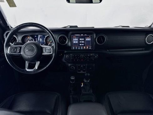 Used 2018 Jeep Wrangler Unlimited Sahara AWD/4WD image 28