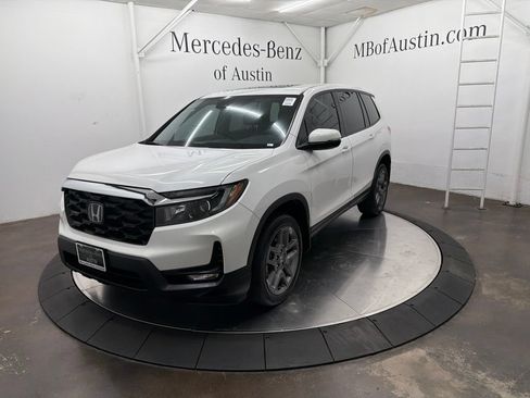 Used 2023 Honda Passport EX-L image 3