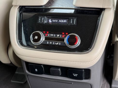 Used 2020 Lincoln Navigator Reserve w/ Luxury Package AWD/4WD image 17