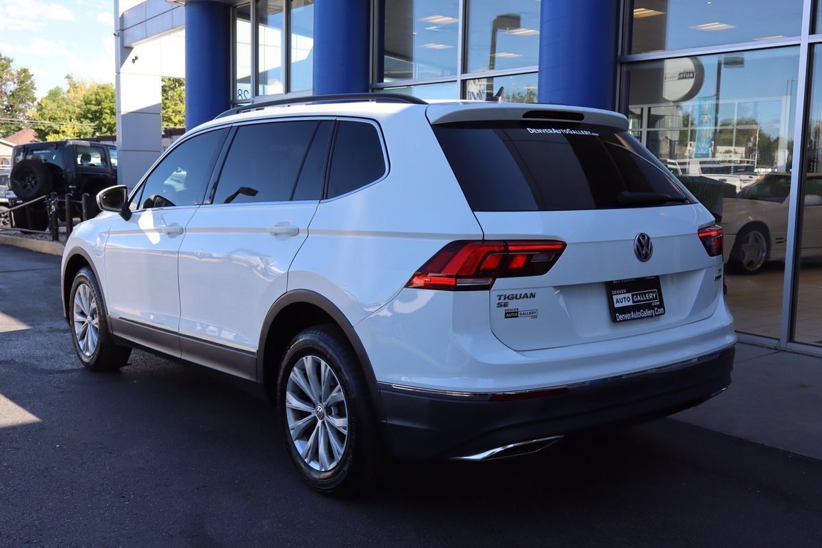 Used 2018 Volkswagen Tiguan SE w/ Panoramic Sunroof Package AWD/4WD image 3