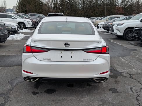 Certified 2025 Lexus ES 350 w/ Premium Package image 4