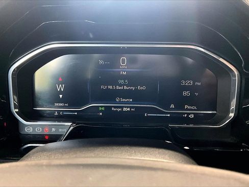 Used 2025 Chevrolet Silverado 1500 LT image 7