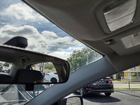 Used 2007 Toyota Yaris Sedan image 25