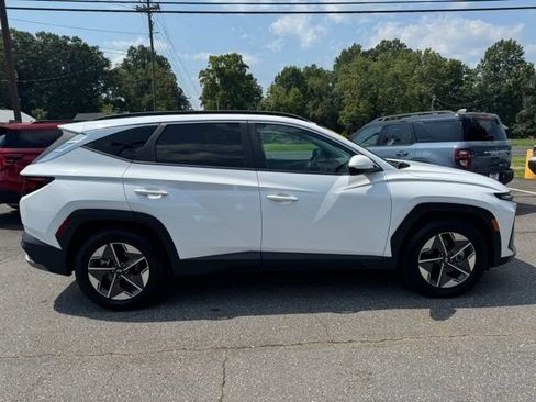 Used 2025 Hyundai Tucson SEL FWD image 11