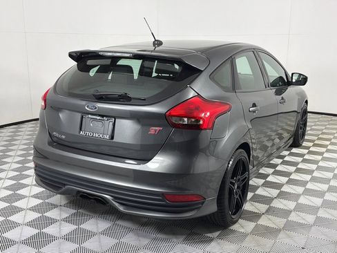 Used 2016 Ford Focus ST FWD image 5