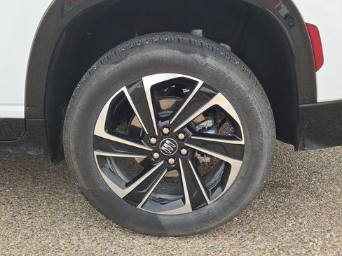 Used 2025 Buick Enclave Sport Touring w/ Power Package image 11