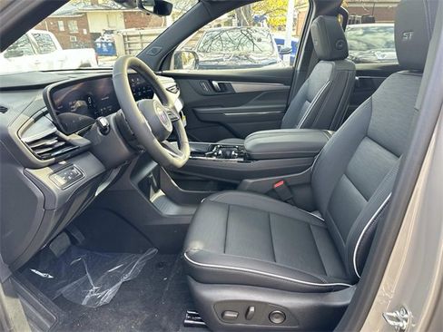 New 2026 Buick Enclave Sport Touring w/ Power Package image 9