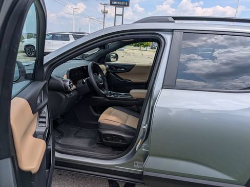Used 2026 Chevrolet Equinox ACTIV w/ Convenience Package III FWD image 9