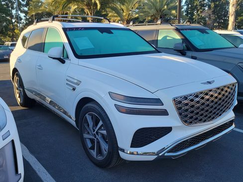 Used 2025 Genesis GV80 2.5T Select image 3