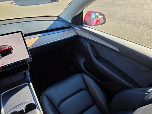 Used 2023 Tesla Model Y Long Range AWD/4WD image 28