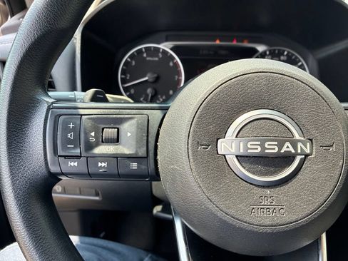 Used 2023 Nissan Rogue S AWD/4WD image 24