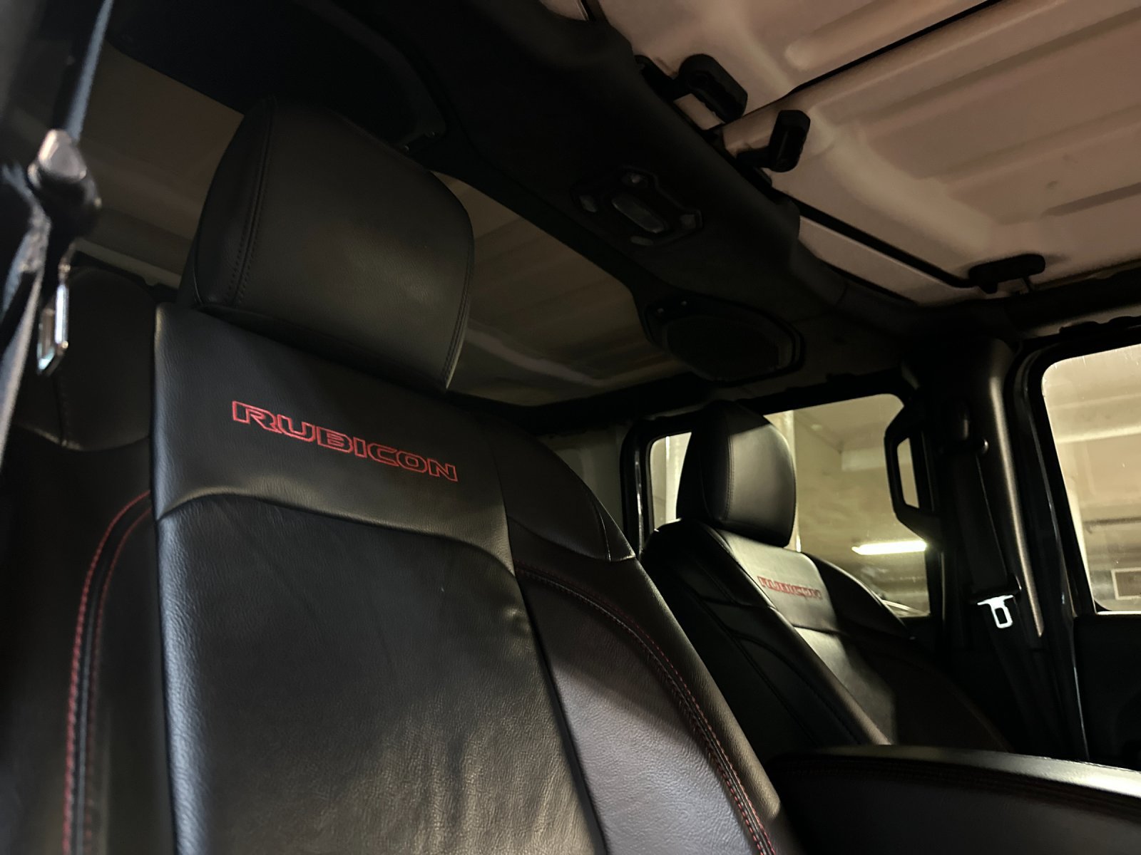 Used 2018 Jeep Wrangler Unlimited Rubicon AWD/4WD image 15